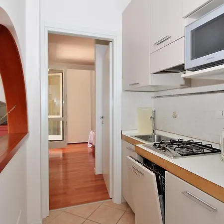 Sleeps 4 Air Con Apartmán
